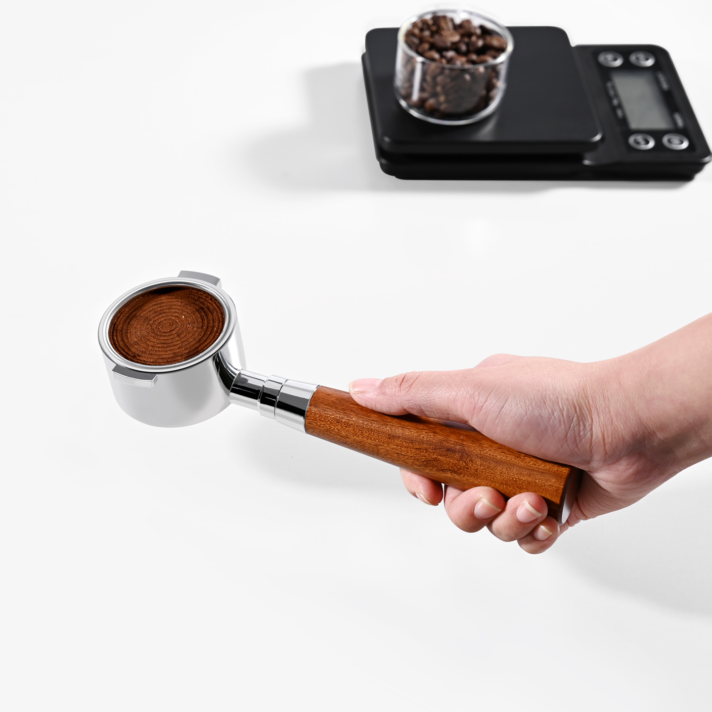 بورتافلتر بدون قاعدة 51 ملم بف - مراجعة Delonghi Espresso Ecp3420 وسعره